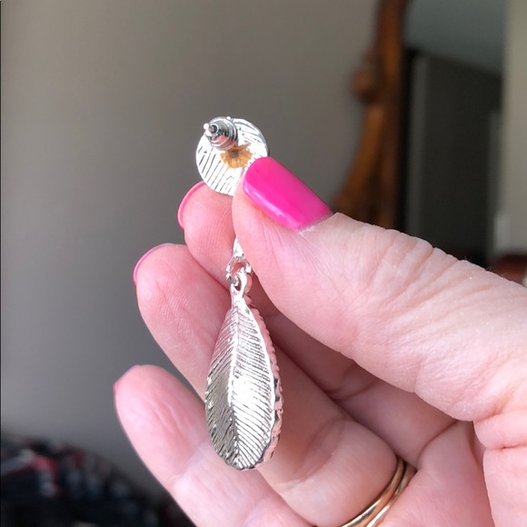 RESTOCKED 3/$21 gorgeous water drop earrings NIP - Picture 4 of 5